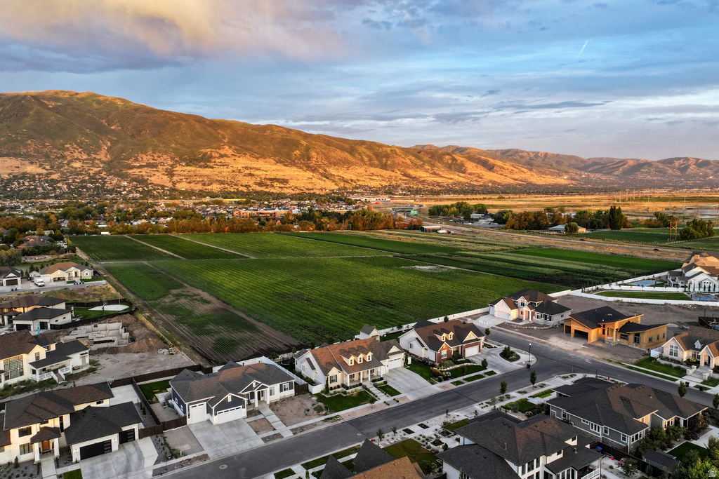 575 S 1450 W Farmington, UT 84025