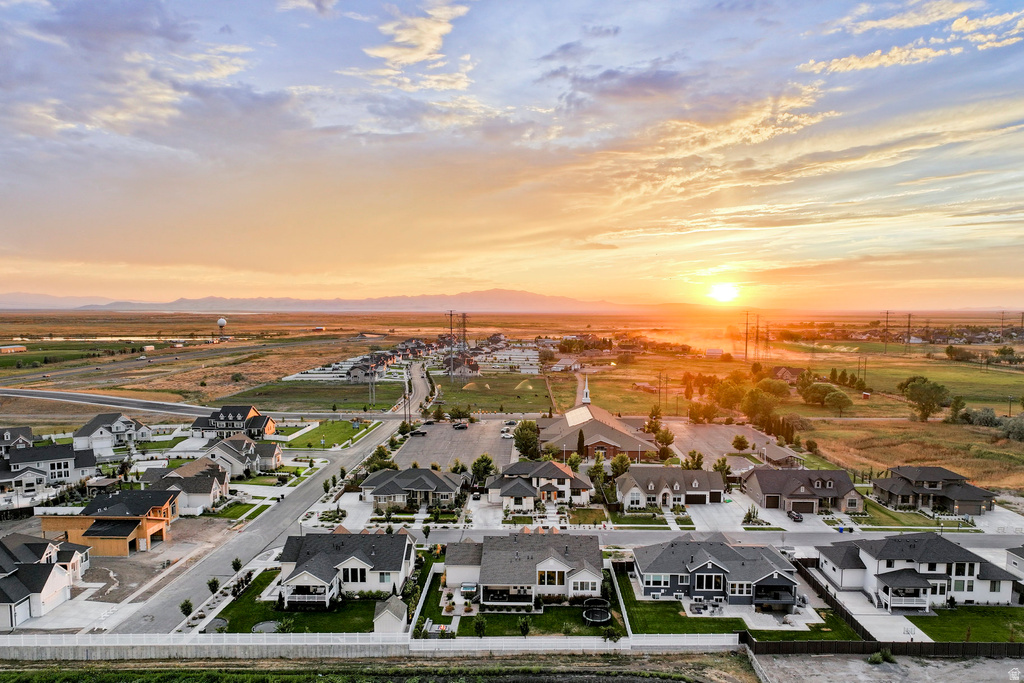 575 S 1450 W Farmington, UT 84025