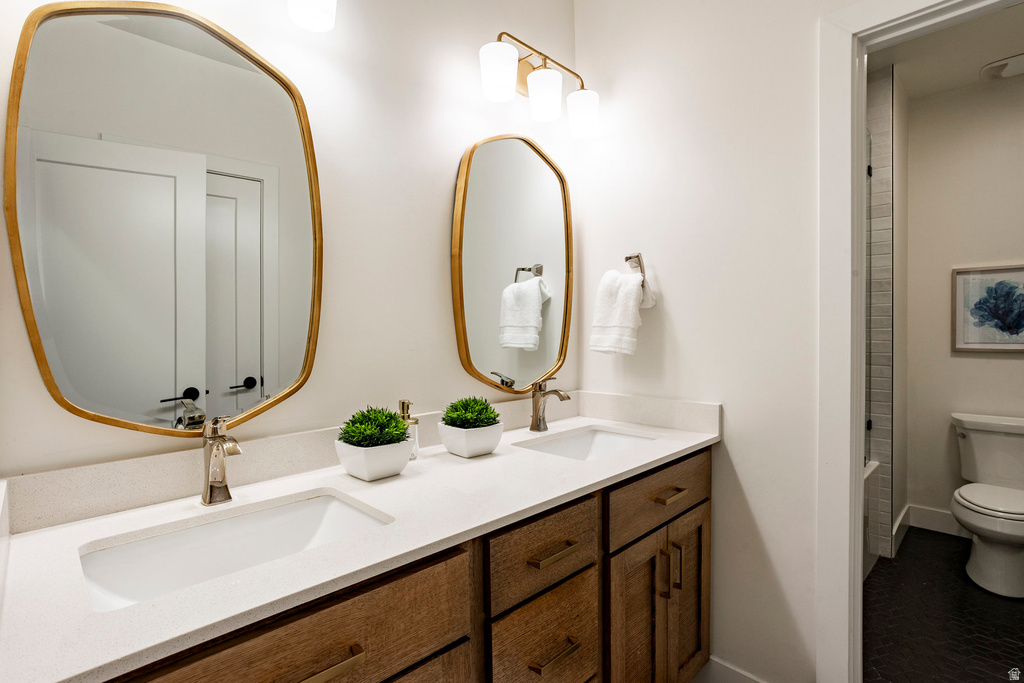 575 S 1450 W Farmington, UT 84025