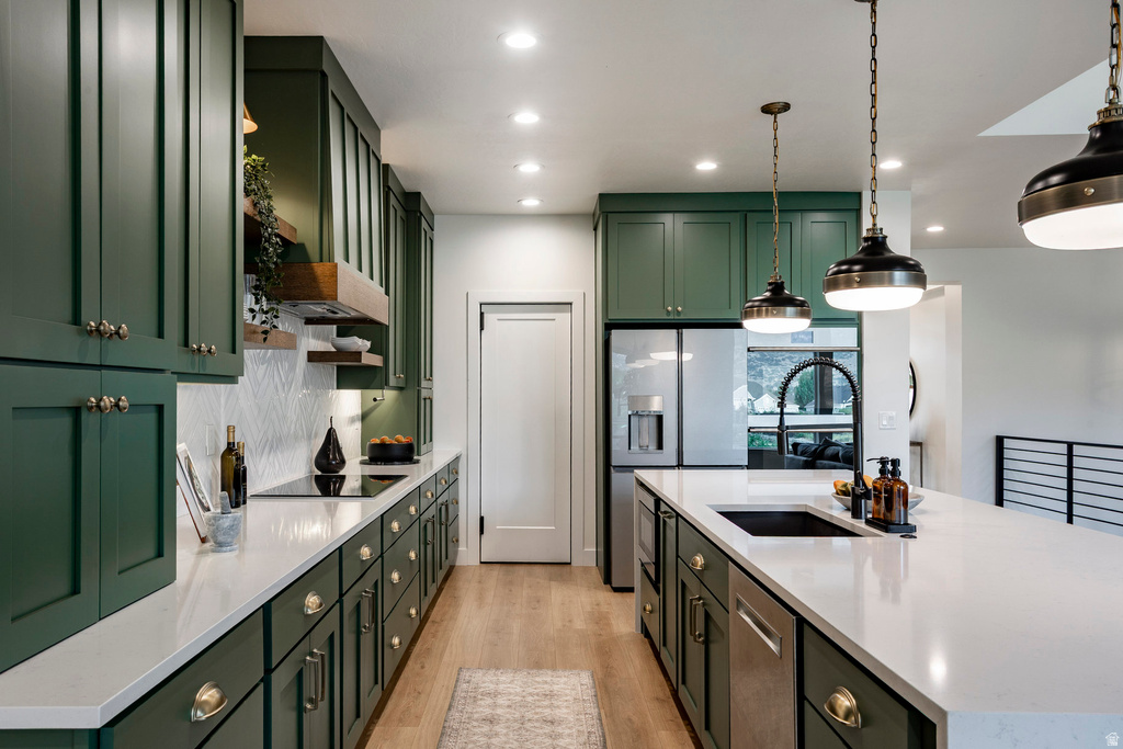 575 S 1450 W Farmington, UT 84025