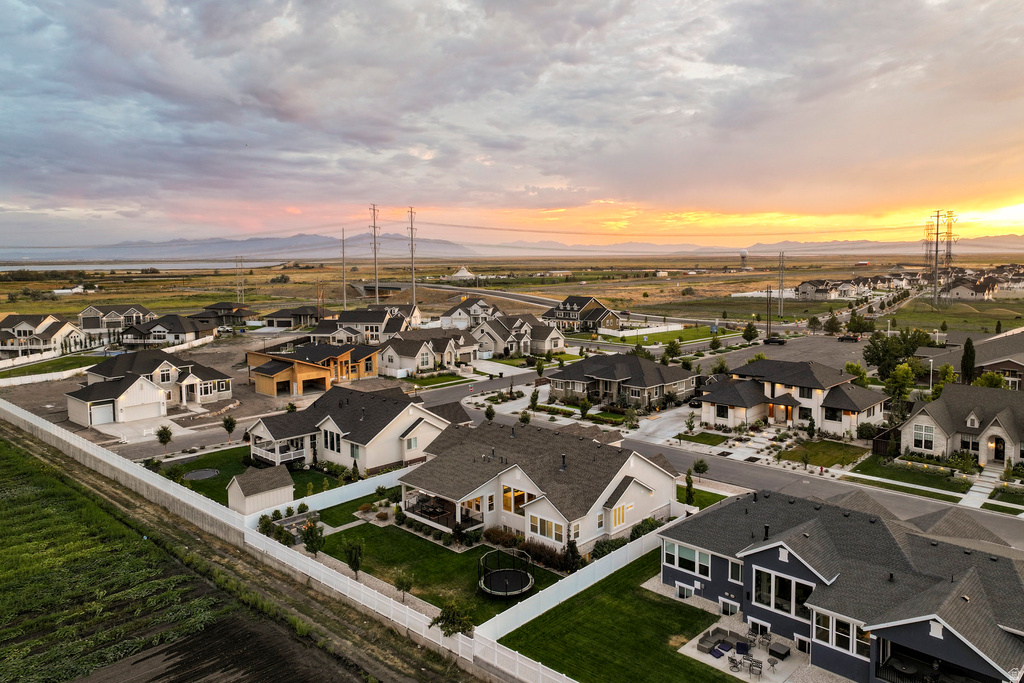 575 S 1450 W Farmington, UT 84025