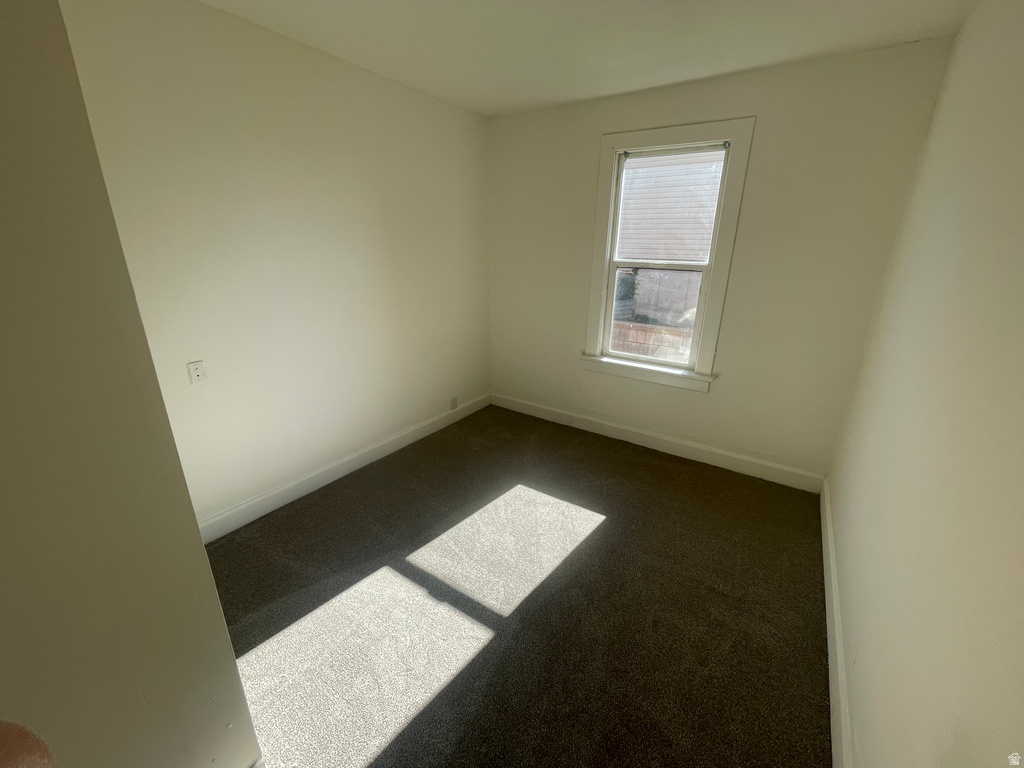 300 S LARKIN LN Kaysville, UT 84037