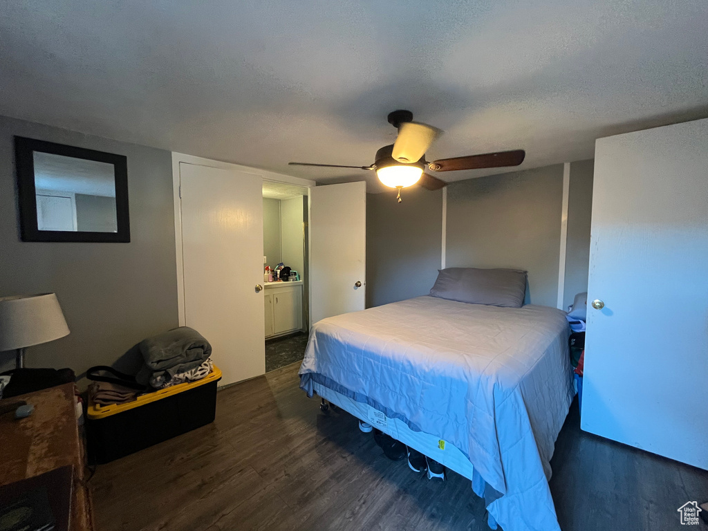 Photo 7 for MLS #2107316 at 900 Century Dr #4