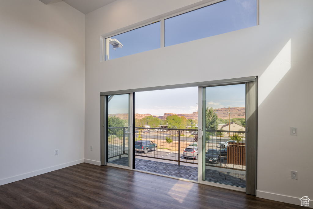 443 KANE CREEK BLVD #B214 Moab, UT 84532