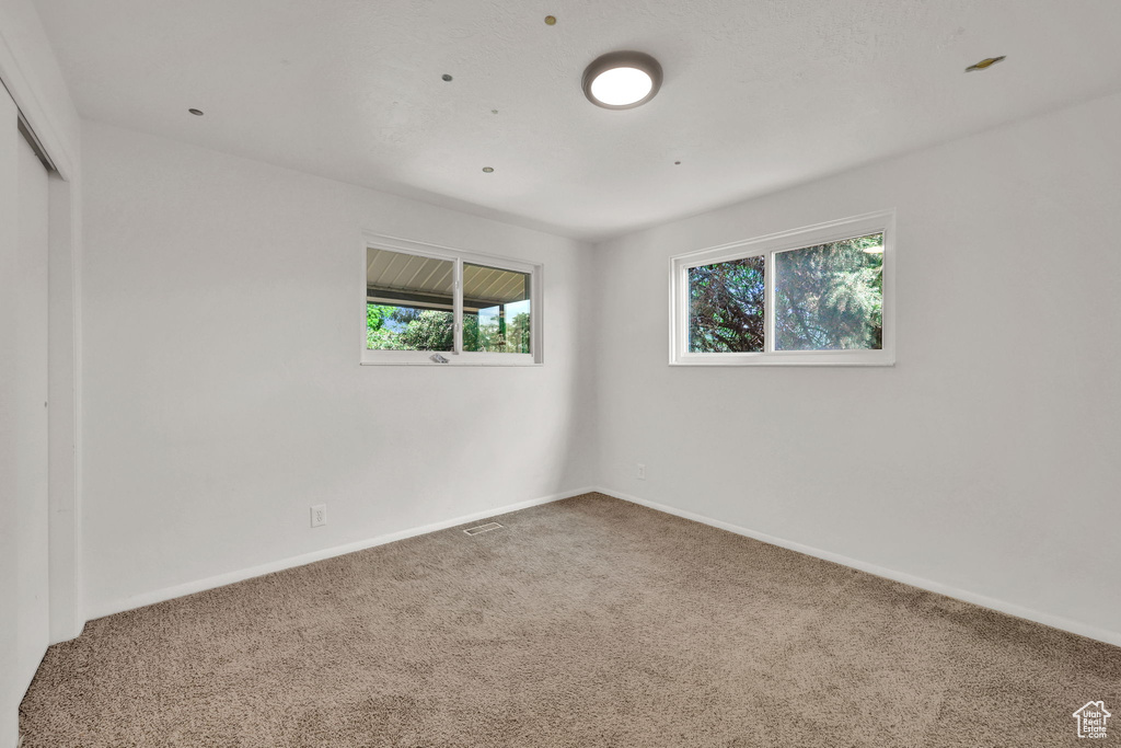 Photo 11 for MLS #2107329 at 1705 W 4575 South