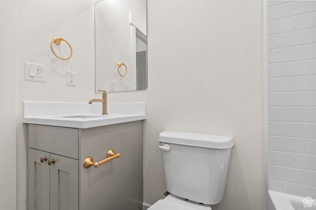 Photo 18 for MLS #2107338 at 701 S Black Knoll Rd #4