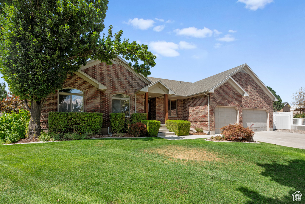 Photo 3 for MLS #2107342 at 13842 S Pioneer Peak Cir