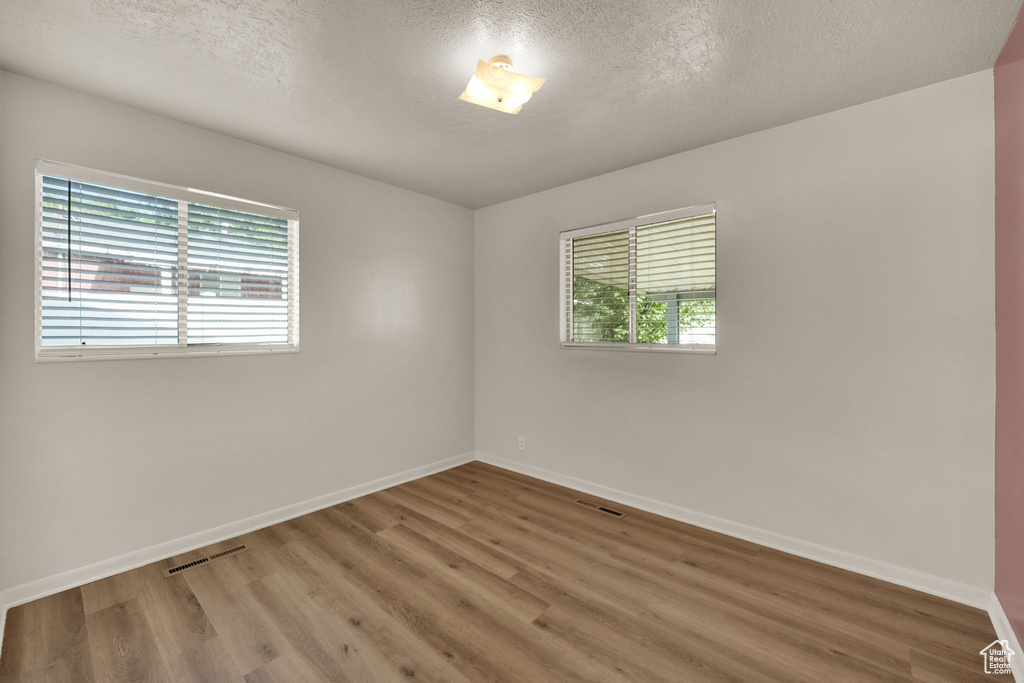 Photo 15 for MLS #2107344 at 304 E 1250 North