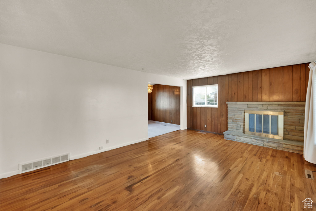 Photo 7 for MLS #2107344 at 304 E 1250 North