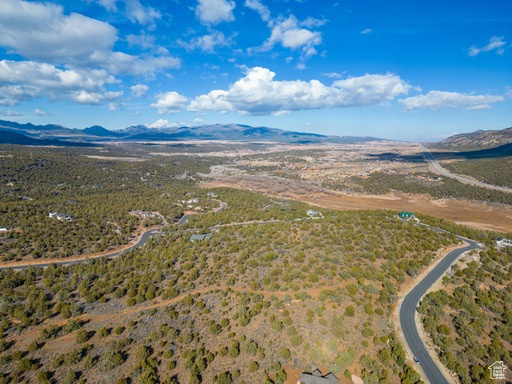 2754  OVERLOOK DR New Harmony, UT 84757