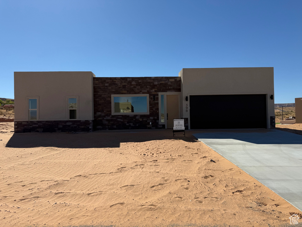 Photo 11 for MLS #2107350 at 398 Red Canyon Dr