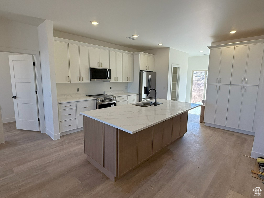 Photo 1 for MLS #2107350 at 398 Red Canyon Dr