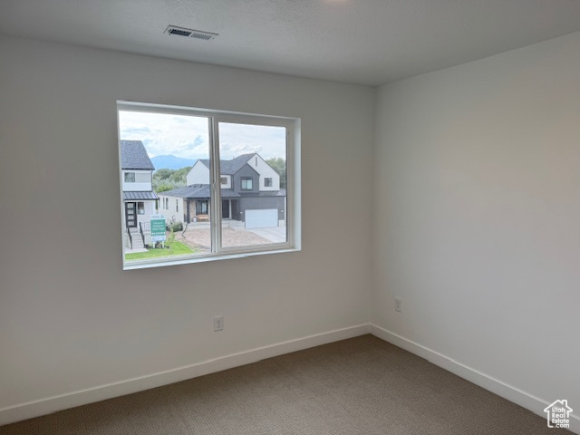 218 N HUSKER LN Saratoga Springs, UT 84045