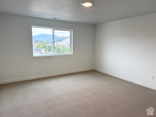 218 N HUSKER LN Saratoga Springs, UT 84045