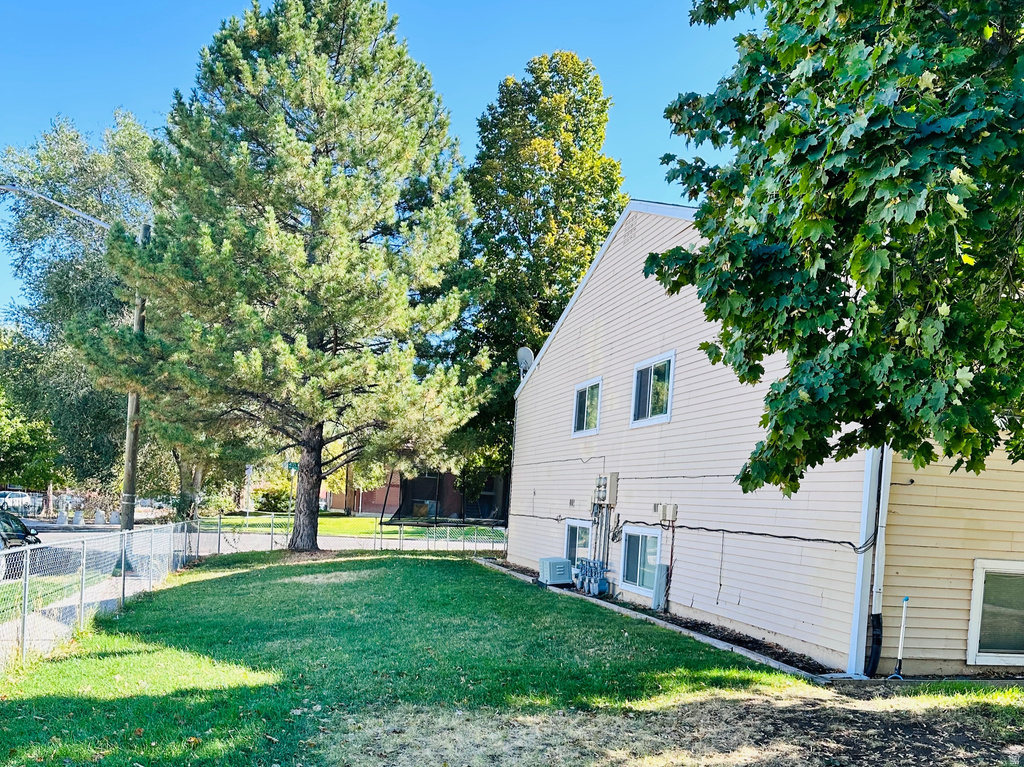 4632 S ARLINGTON PARK DR West Valley City, UT 84120