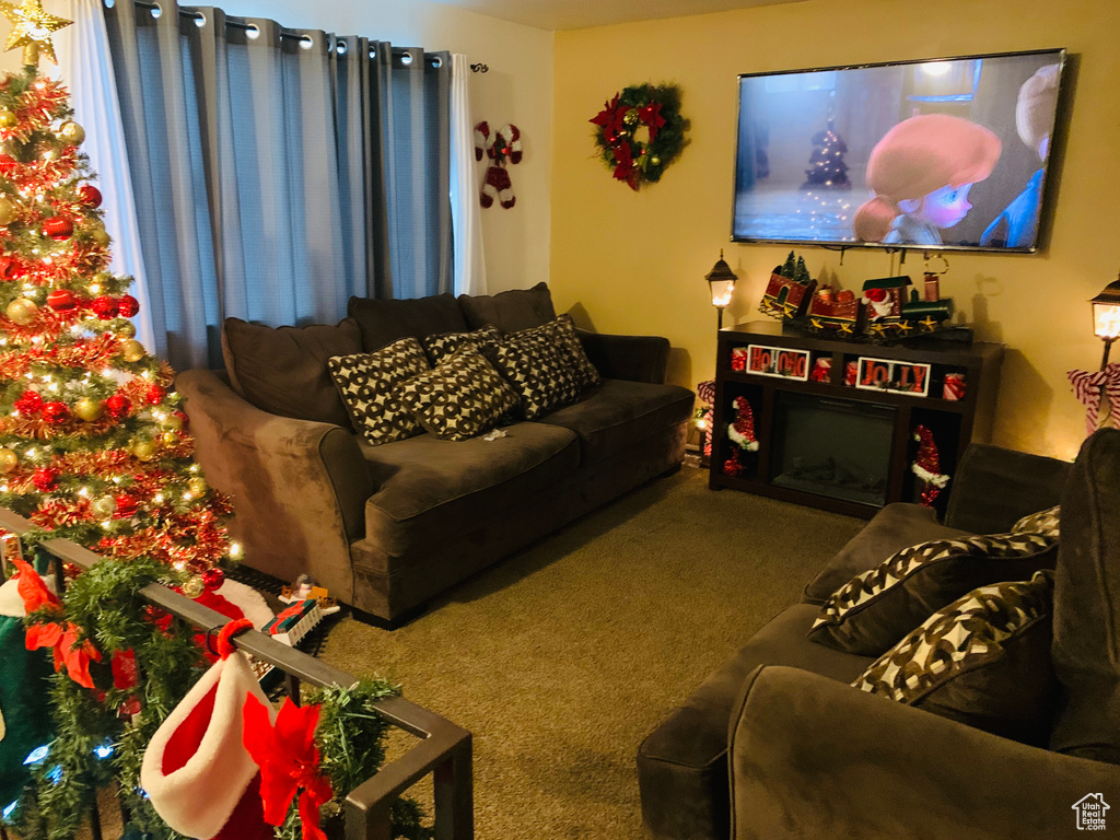 4632 S ARLINGTON PARK DR West Valley City, UT 84120