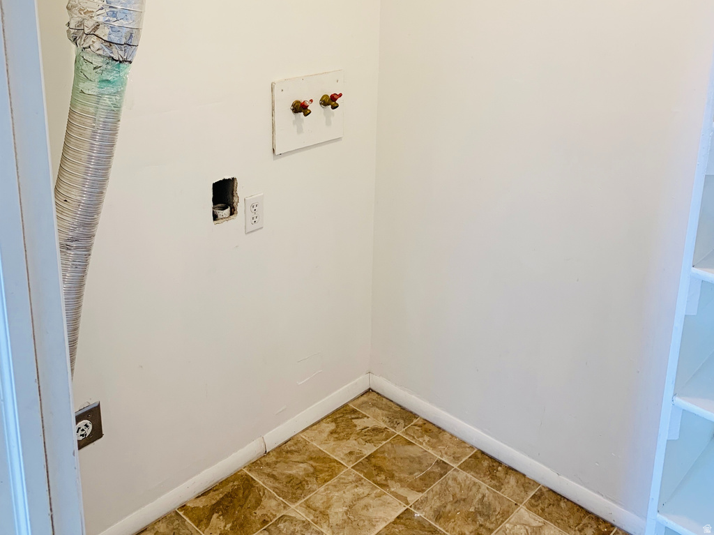 4632 S ARLINGTON PARK DR West Valley City, UT 84120