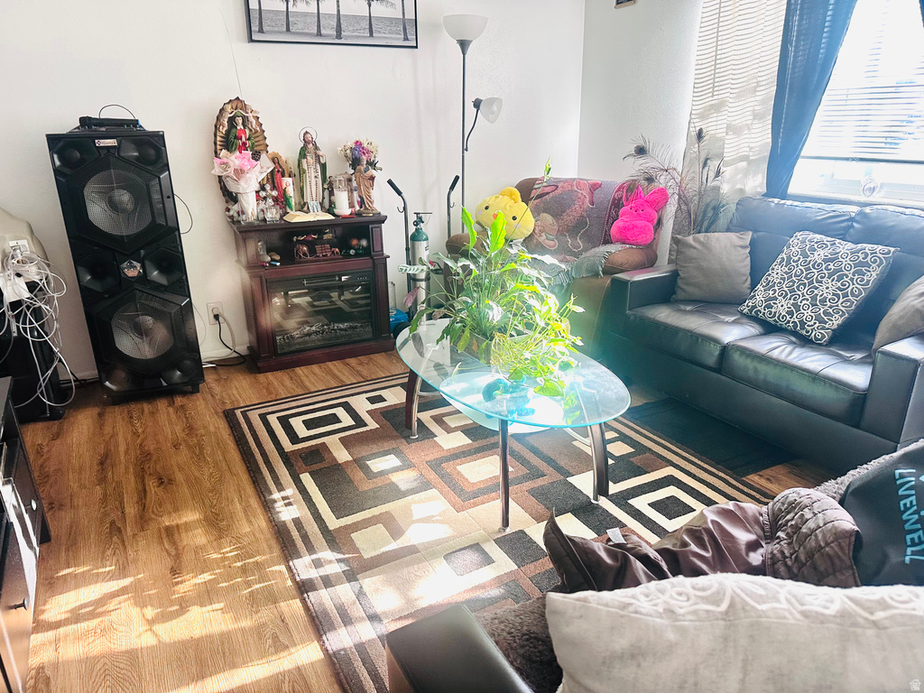 4632 S ARLINGTON PARK DR West Valley City, UT 84120