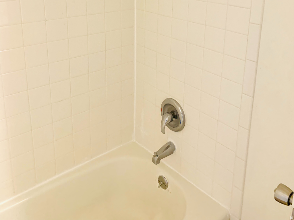 4632 S ARLINGTON PARK DR West Valley City, UT 84120