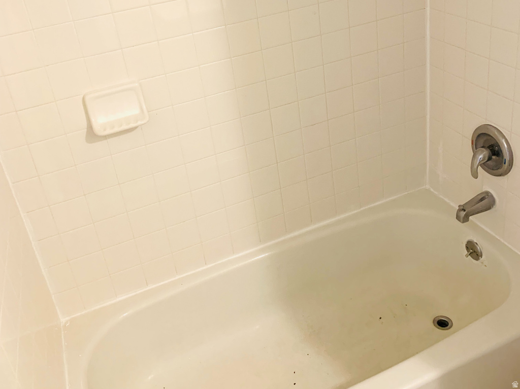 4632 S ARLINGTON PARK DR West Valley City, UT 84120