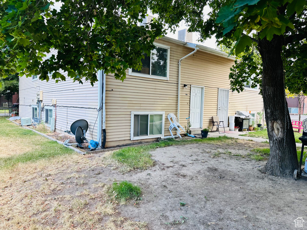 4632 S ARLINGTON PARK DR West Valley City, UT 84120