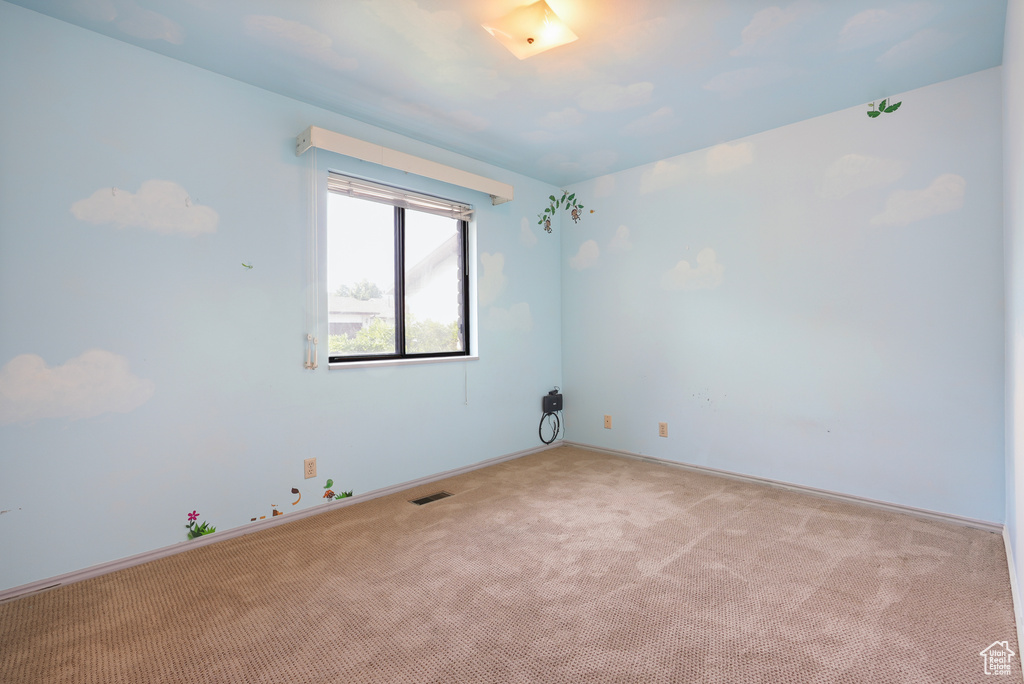 Photo 10 for MLS #2107389 at 484 W 75 North