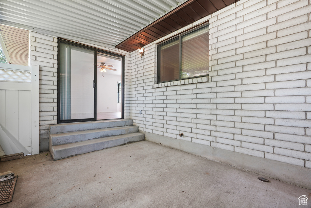 Photo 17 for MLS #2107389 at 484 W 75 North