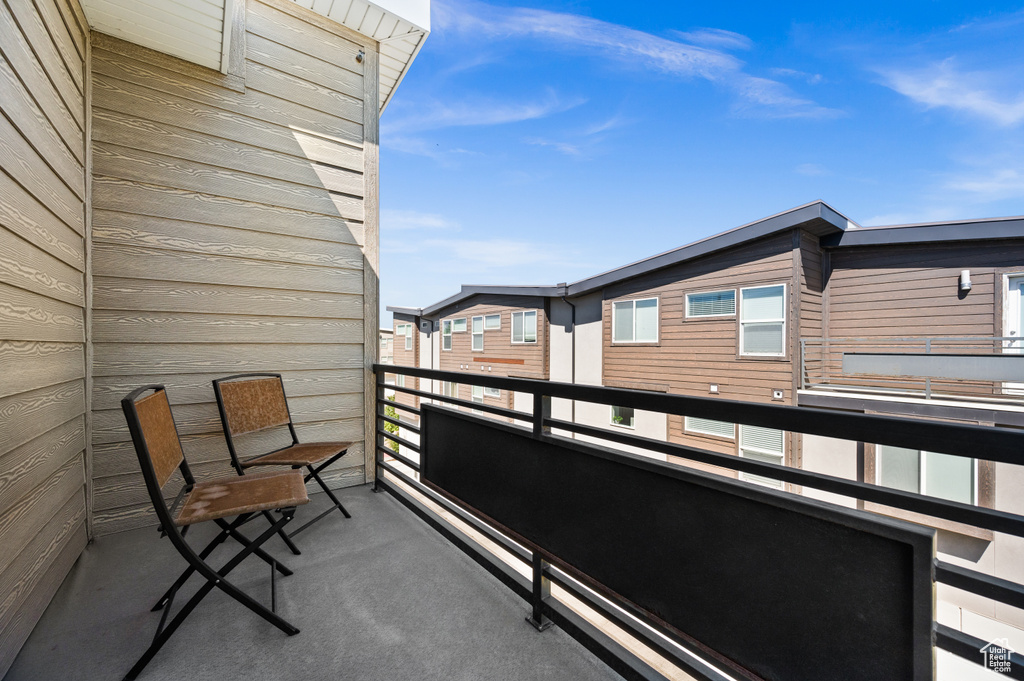 Photo 15 for MLS #2107416 at 1059 W Rooftop Dr #405