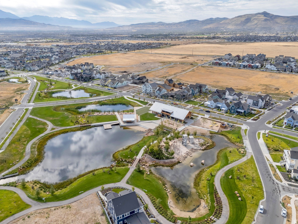 11348 S SILVER POND DR South Jordan, UT 84009
