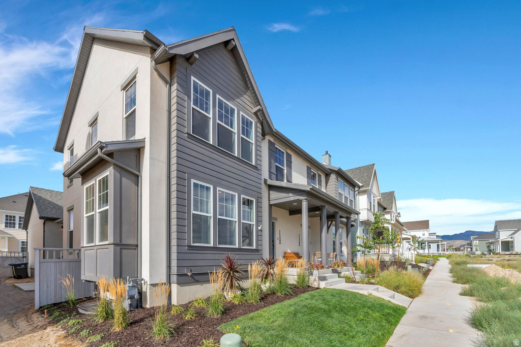 11348 S SILVER POND DR South Jordan, UT 84009