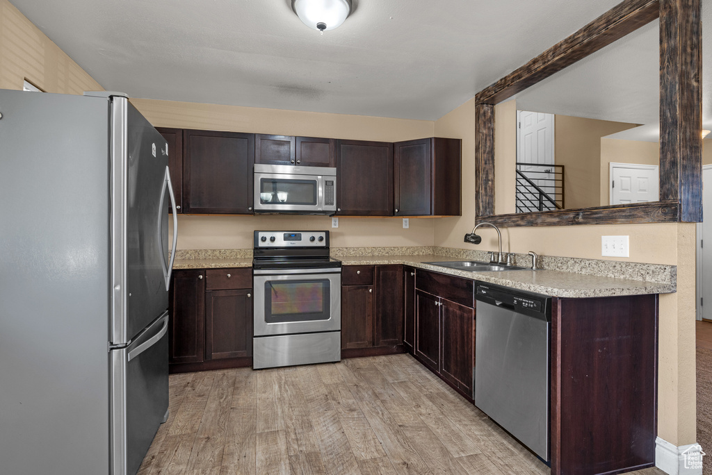 Photo 8 for MLS #2107434 at 665 Homestead Blvd