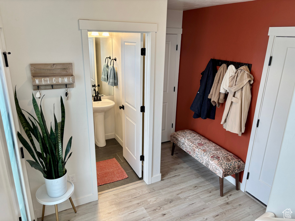 Photo 5 for MLS #2107436 at 376 S 700 West