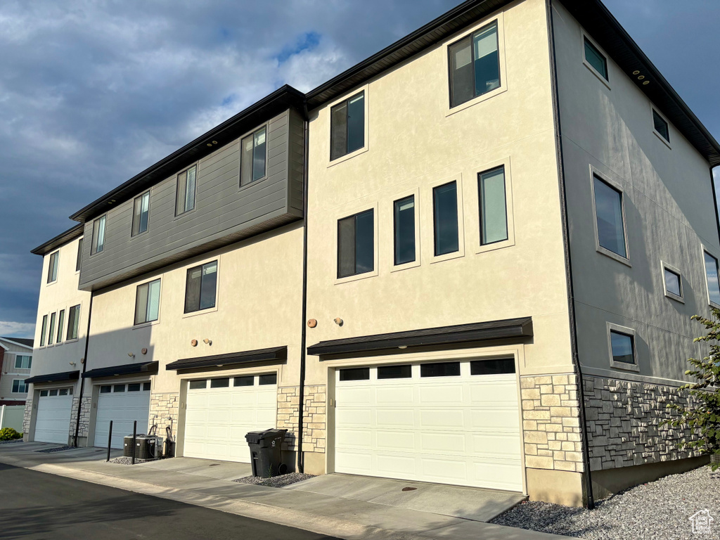 Photo 28 for MLS #2107436 at 376 S 700 West