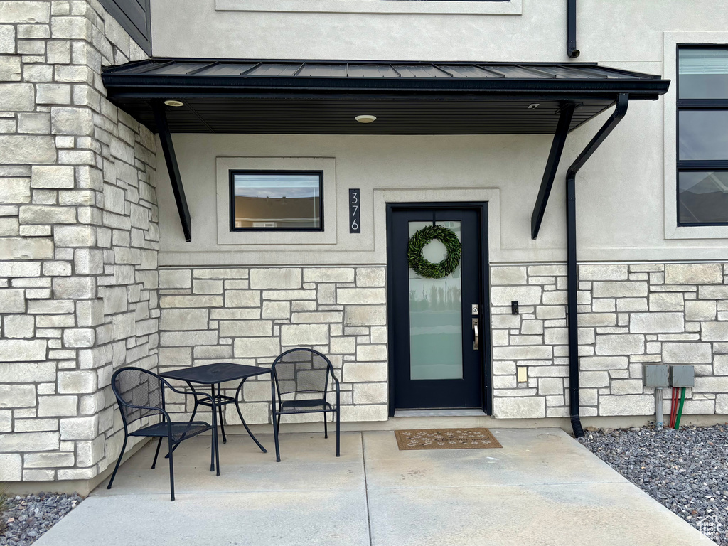 Photo 4 for MLS #2107436 at 376 S 700 West