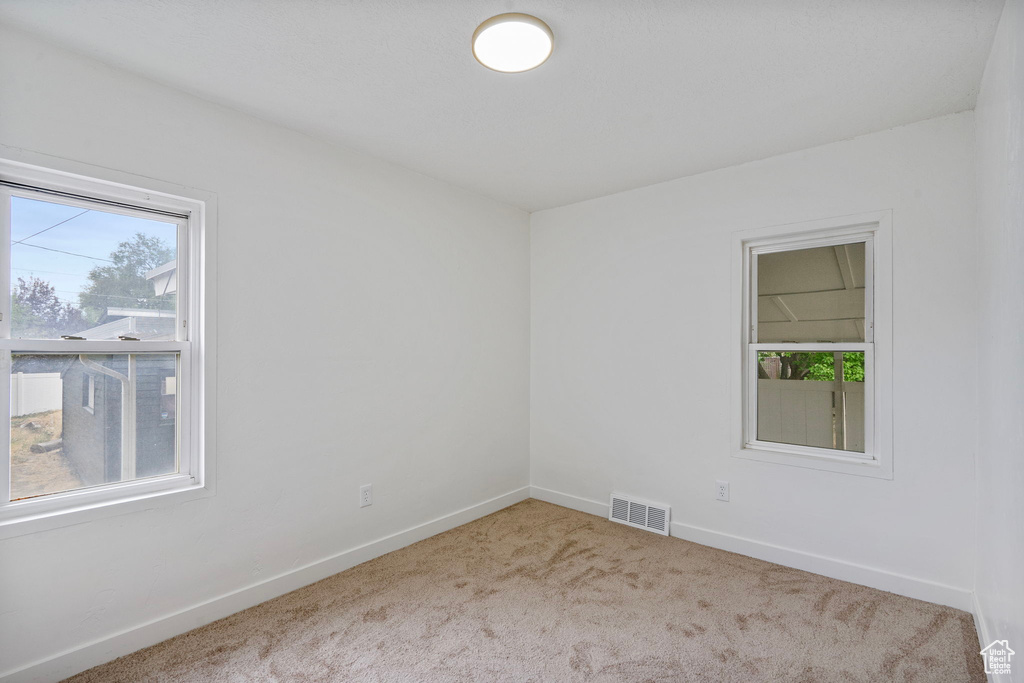 7744 S CHAPEL ST Midvale, UT 84047
