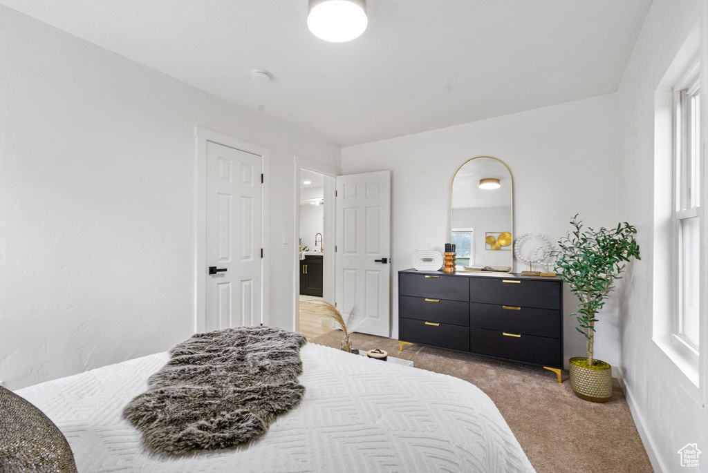 7744 S CHAPEL ST Midvale, UT 84047