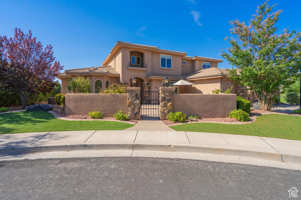 Photo 2 for MLS #2107455 at 1804 E 580 South Cir