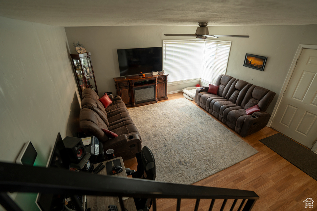 Photo 14 for MLS #2107458 at 1161 E 29th