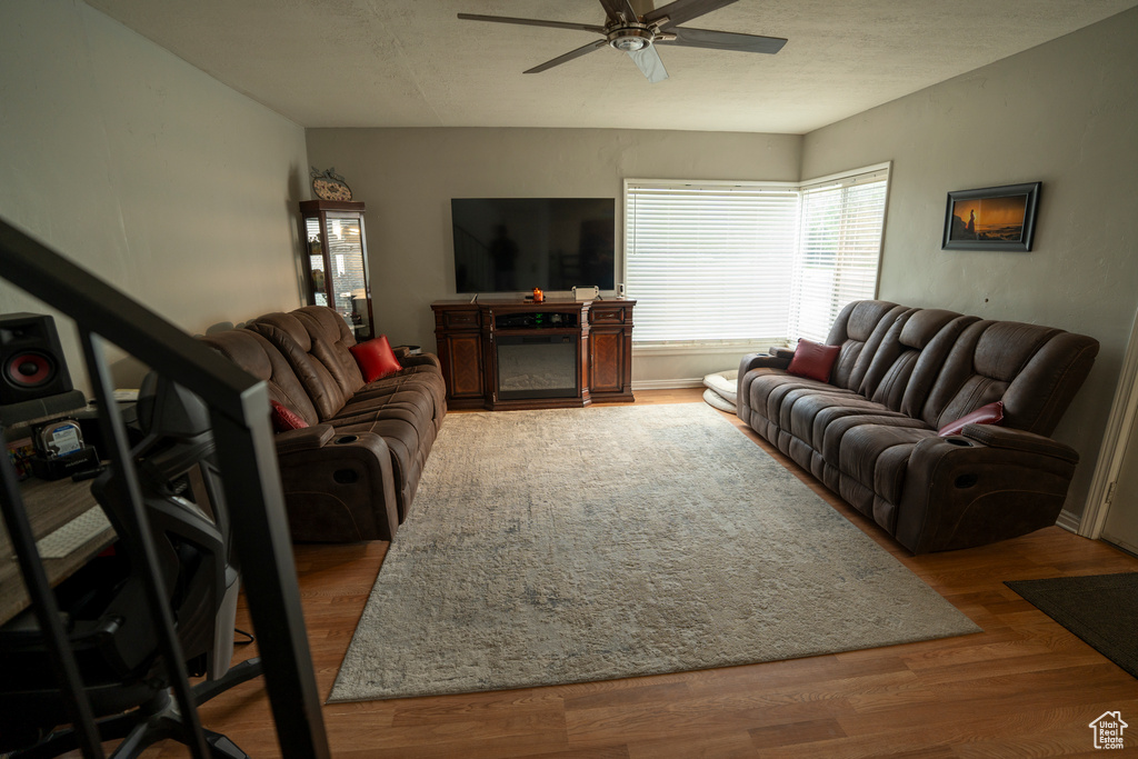 Photo 13 for MLS #2107458 at 1161 E 29th