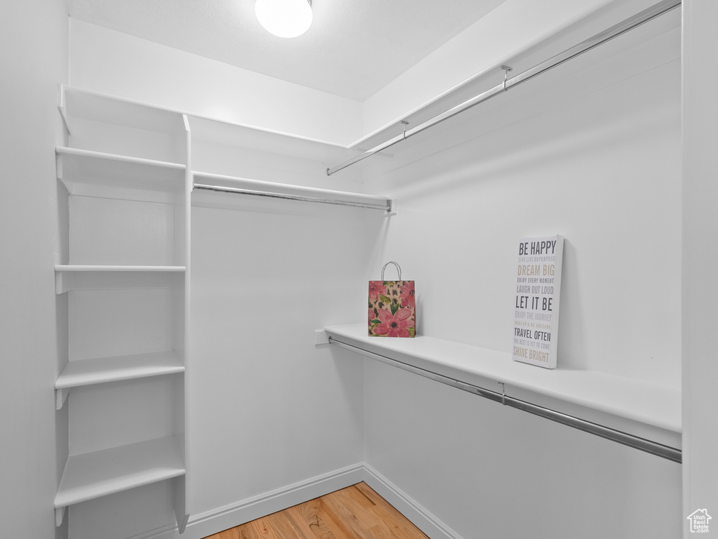 Photo 13 for MLS #2107468 at 234 W Leah Cir