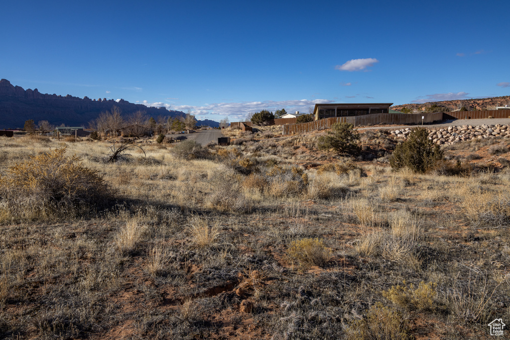 185 E MT. PEALE DR Moab, UT 84532