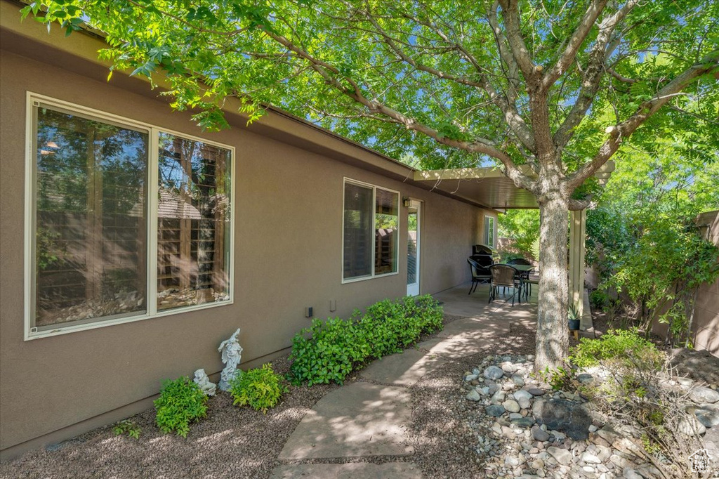 Photo 16 for MLS #2107482 at 2186 W 1270 North