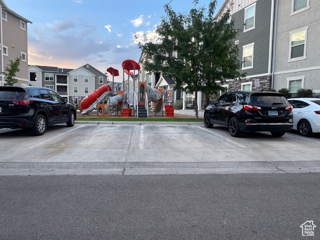 103 W SEASONS DR Vineyard, UT 84058
