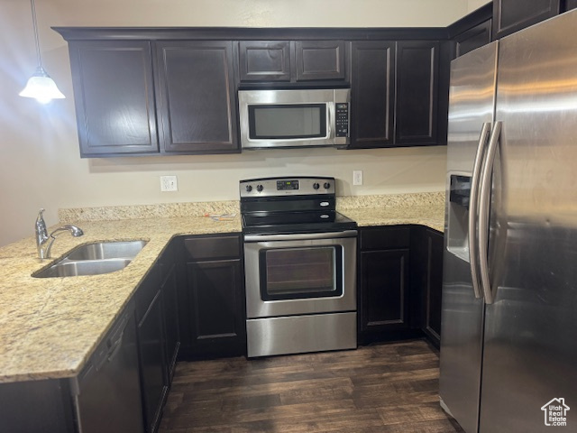 103 W SEASONS DR Vineyard, UT 84058