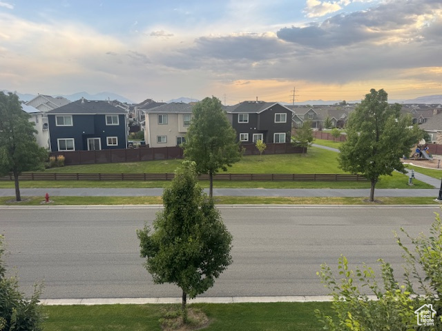103 W SEASONS DR Vineyard, UT 84058