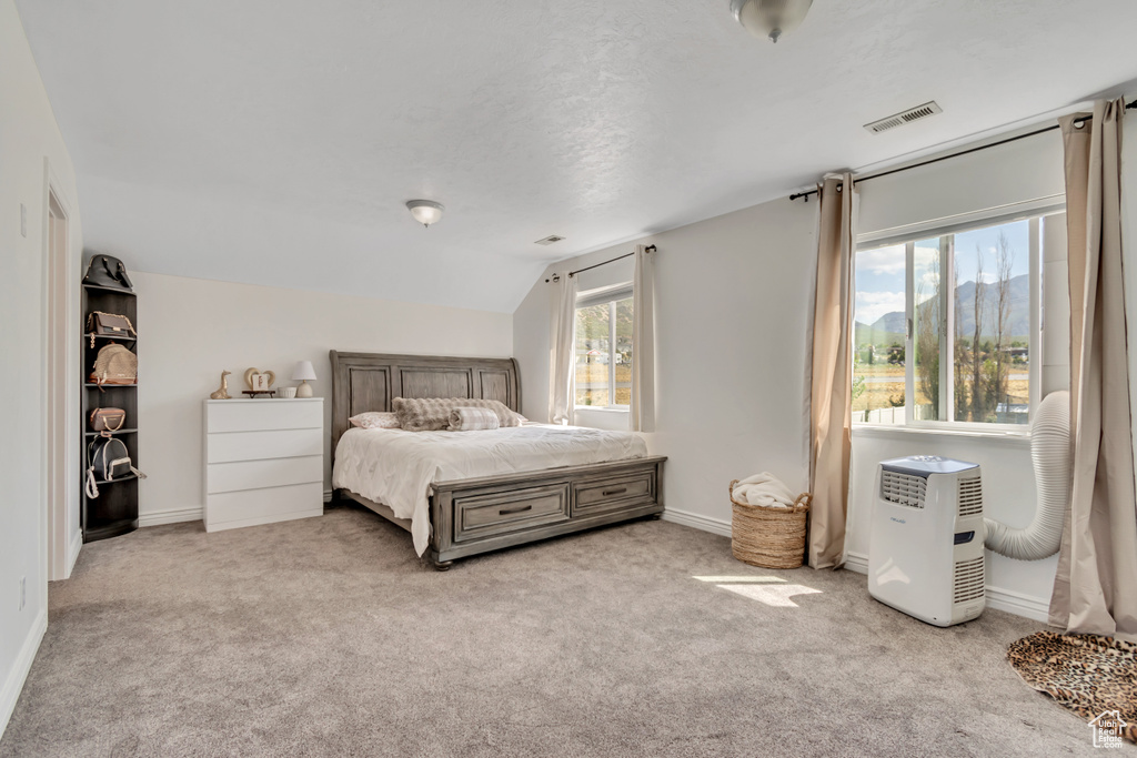 Photo 4 for MLS #2107499 at 692 E 180 North