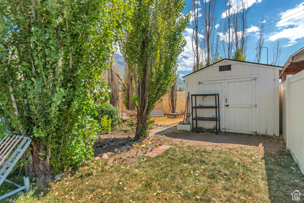 Photo 32 for MLS #2107499 at 692 E 180 North