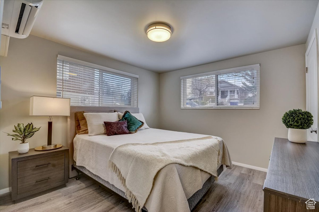 Photo 7 for MLS #2107511 at 554 S Douglas St
