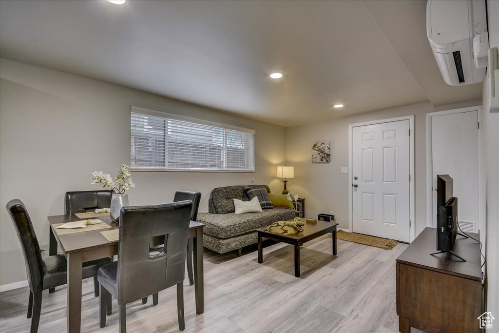 Photo 4 for MLS #2107511 at 554 S Douglas St