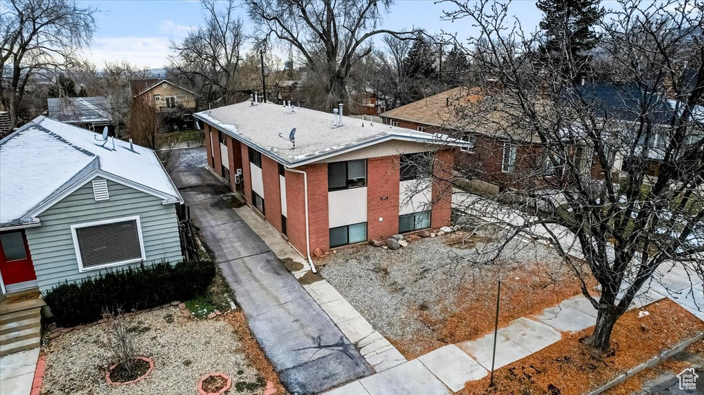 Photo 15 for MLS #2107511 at 554 S Douglas St